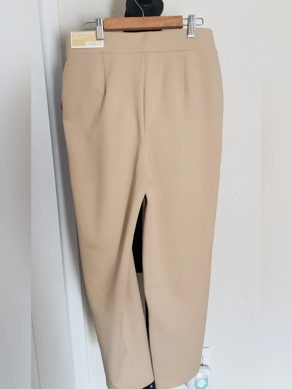 Michael Kors Straight-Leg Ankle  Pull-On Pants in Beige - Classic Everyday Style